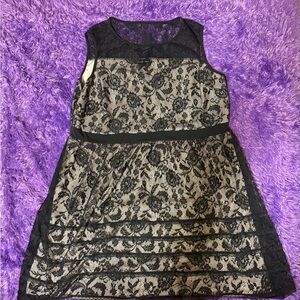 Black Lace Sleeveless Dress